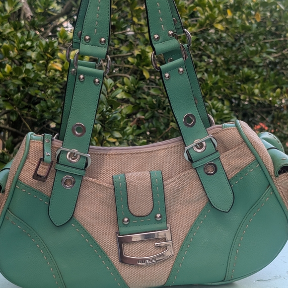 GUESS Green and Tan Women's Bag - Picture 15 of 17